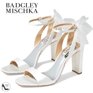 Badgley Mischka Kim Mesh Bow White satin Block High Heel Pumps Bridal Shoes 9